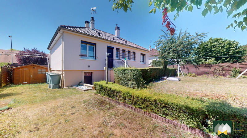 Maison traditionnelle - 76 m² - 4 pièces