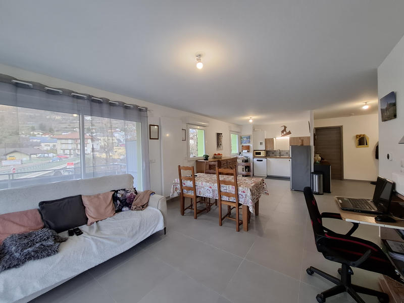 Appartement - 79 m² - 3 pièces