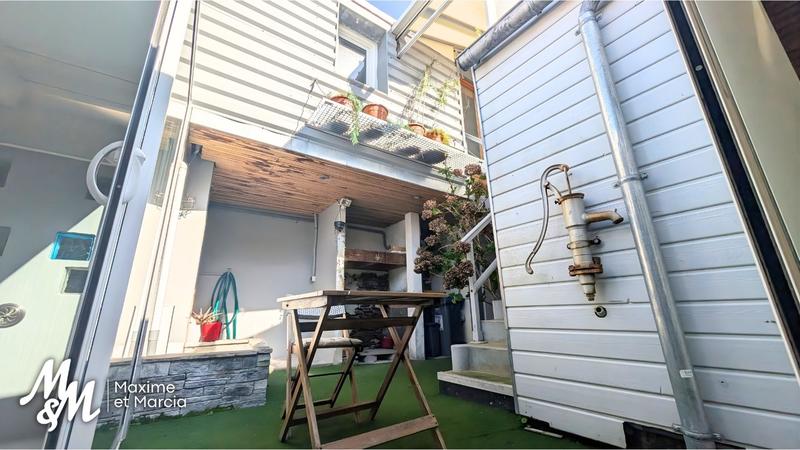 Maison traditionnelle - 105 m² - 6 pièces