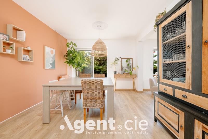 Maison - 143 m² - 7 pièces