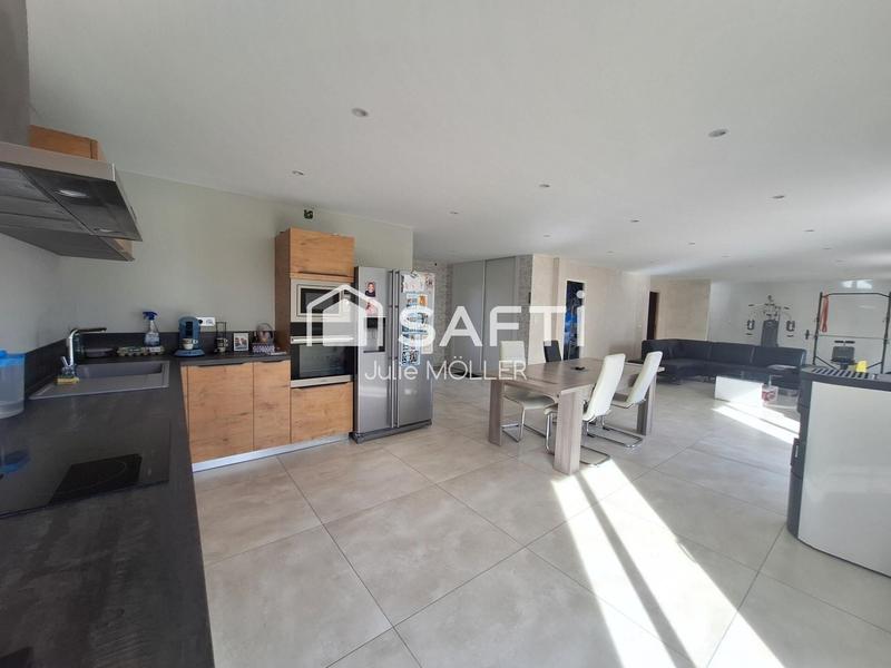 Maison - 178 m² - 7 pièces