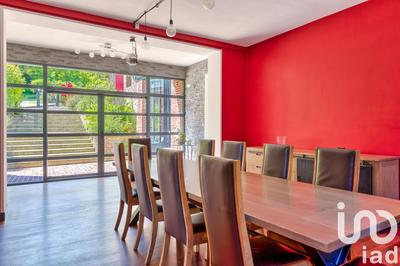 Maison - 285 m² - 13 pièces