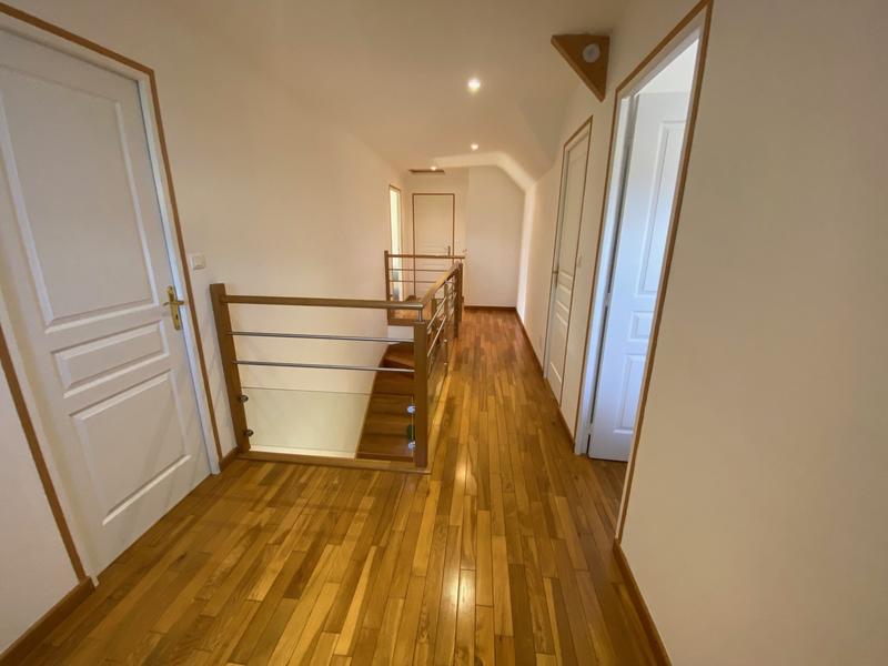 Maison contemporaine - 161 m² - 8 pièces