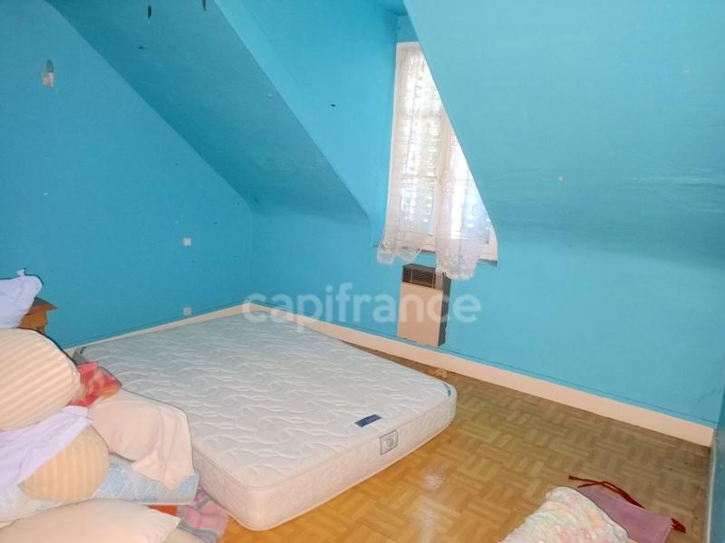 Maison - 370 m² - 13 pièces