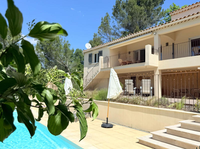 Maison - 154 m² - 8 pièces