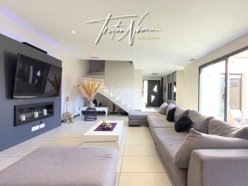 Maison - 140 m² - 4 pièces