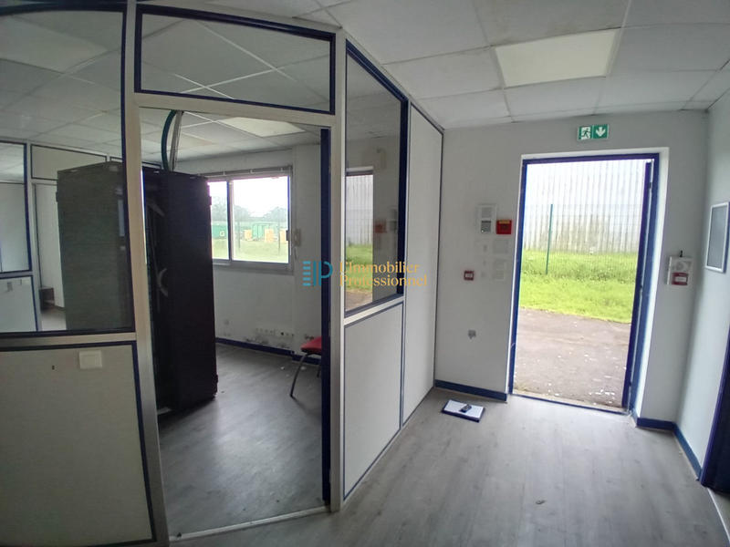 Local d'activités - 1 072 m²