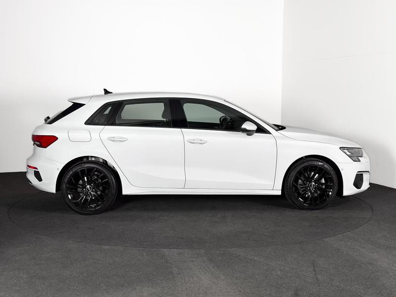 Audi A3 Sportback 30 Tdi 116ch Virtual Cockpit Carplay Full Led Clim Park Assist Dab