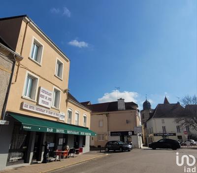 Local commercial - 695 m²