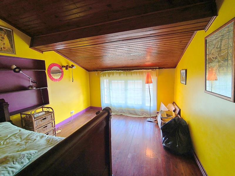 Villa - 302 m² - 13 pièces