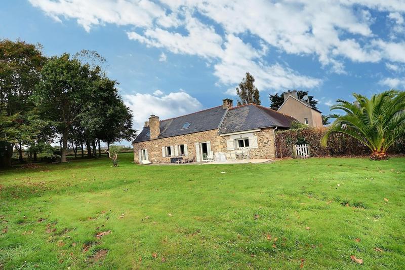 Maison - 260 m² - 7 pièces