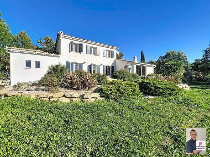 Villa - 184 m² - 7 pièces