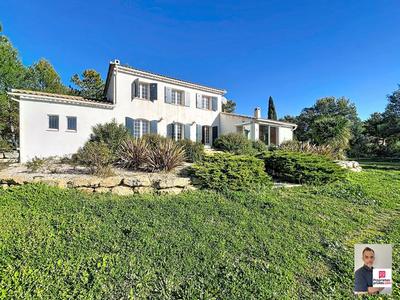 Villa - 184 m² - 7 pièces