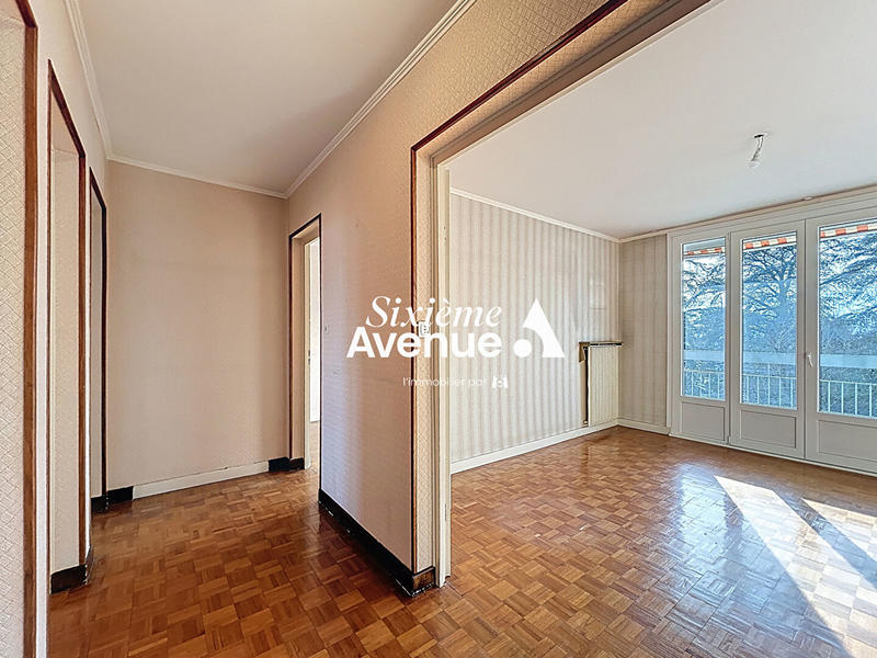 Appartement - 70 m² - 3 pièces