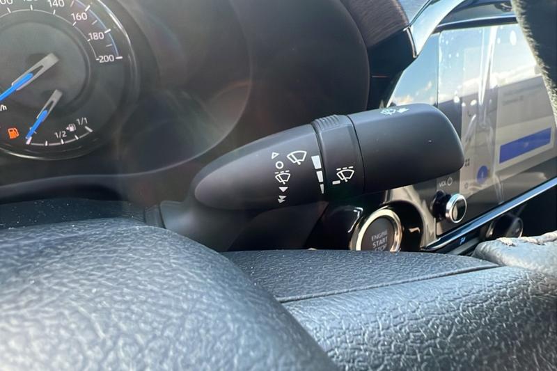 Toyota Hilux X-Tra d-4d 204 Bva Invinc