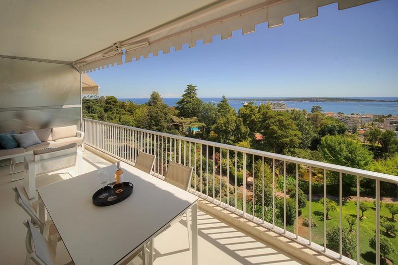 Appartement - 104 m² - 4 pièces