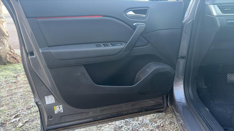 Renault Captur II 1.6 E-Tech 145 Edc Intens