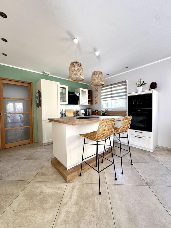 Maison - 96 m² - 4 pièces