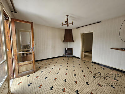 Maison - 89 m² - 5 pièces