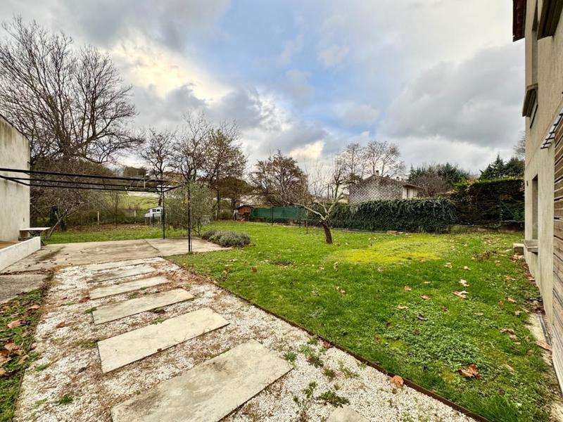 Maison en pierre - 100 m² - 3 pièces