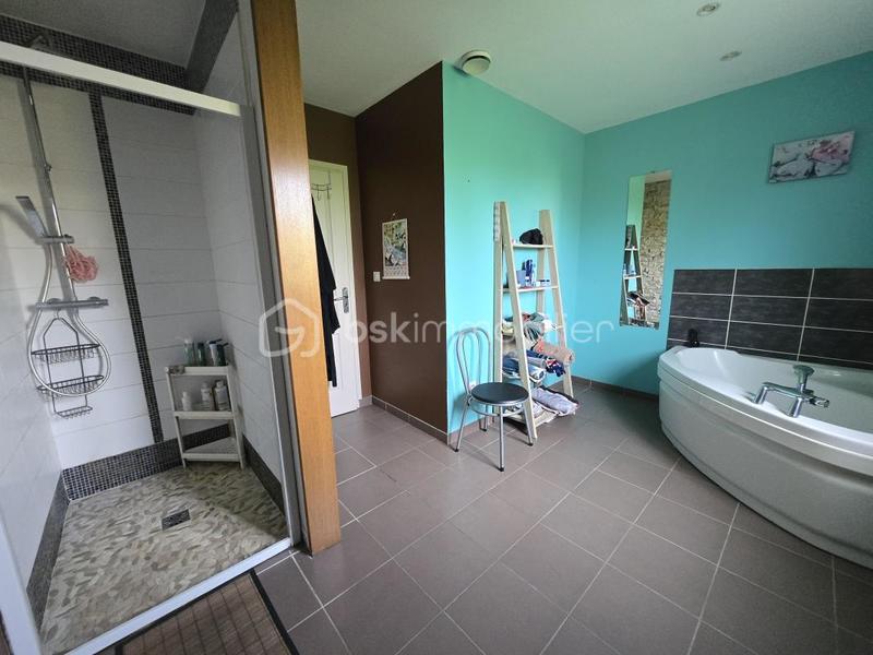 Pavillon - 230 m² - 7 pièces