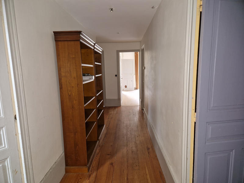 Appartement - 140 m² - 5 pièces