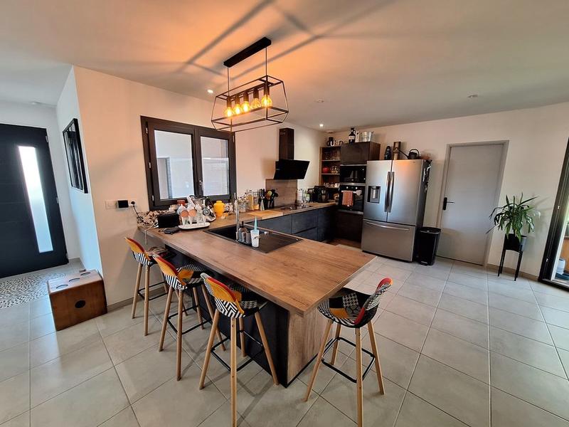 Maison - 111 m² - 4 pièces