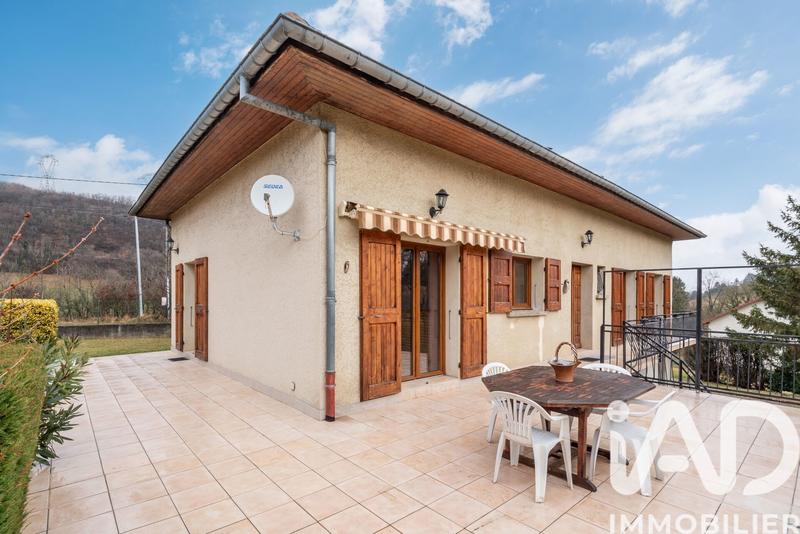 Maison - 120 m² - 5 pièces