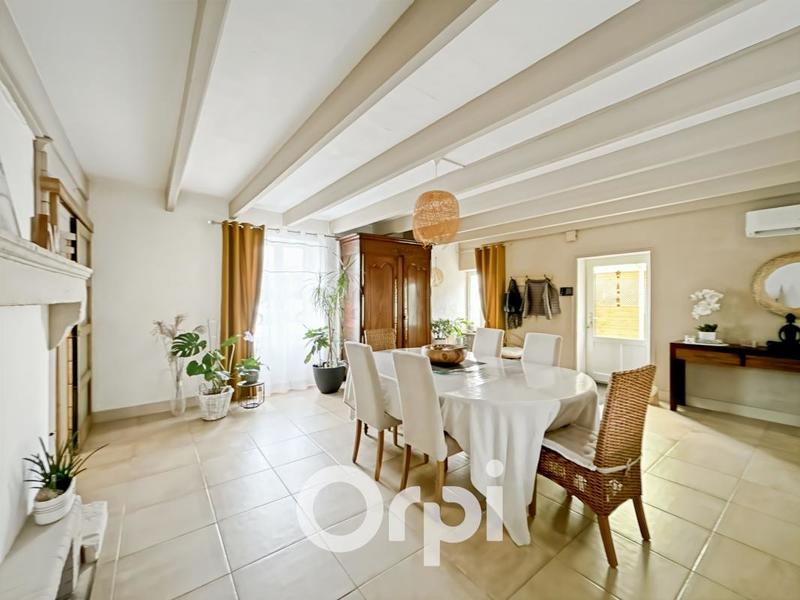 Maison - 182 m² - 6 pièces