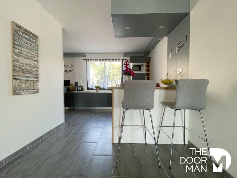 Maison - 180 m² - 4 pièces