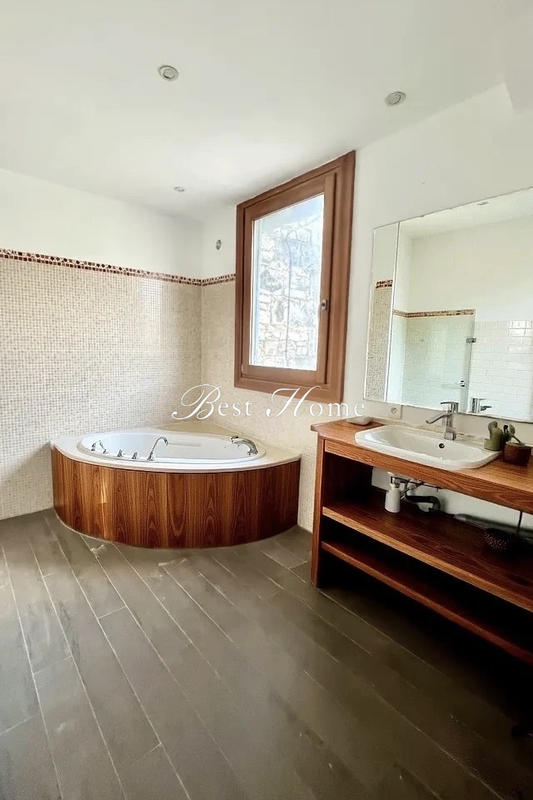 Appartement - 96 m² - 3 pièces