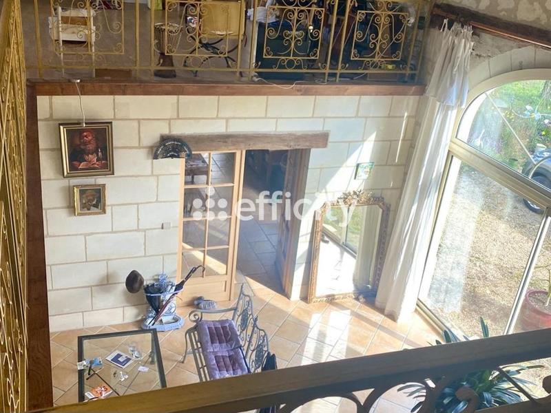 Maison - 230 m² - 9 pièces