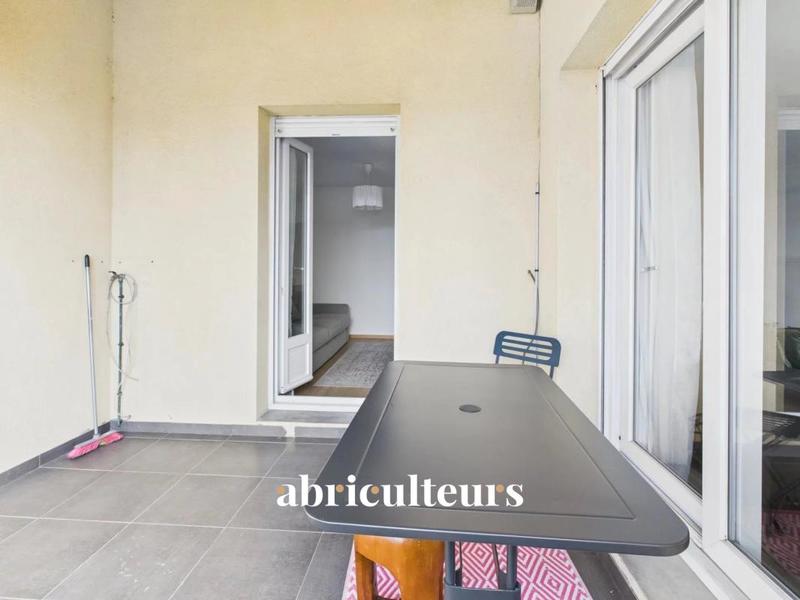 Appartement ancien - 90 m² - 5 pièces