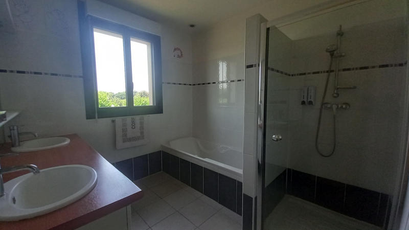 Maison - 110 m² - 7 pièces