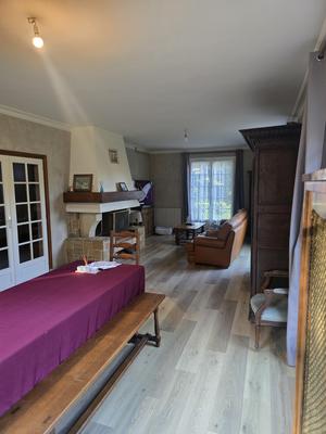 Maison - 196 m² - 9 pièces