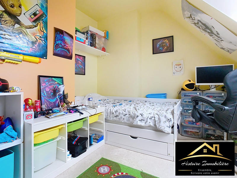 Maison traditionnelle - 125 m² - 8 pièces