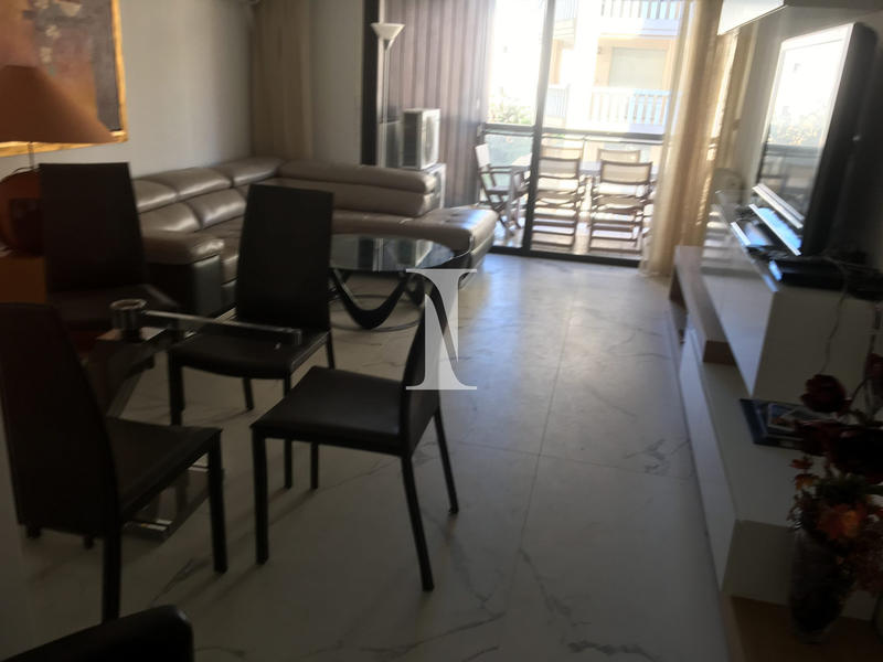 Appartement - 85 m² - 3 pièces