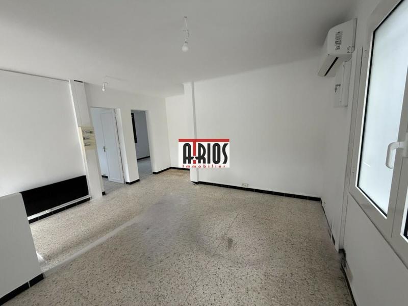 Local d'activité / Entrepôt - 70 m²