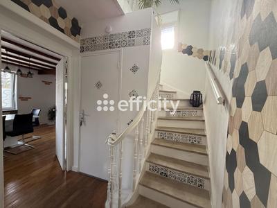 Immeuble - 250 m² - 8 pièces