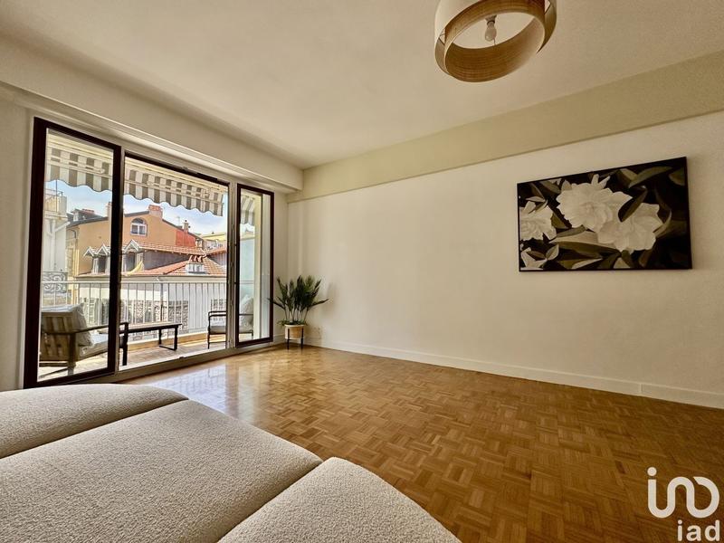 Appartement - 96 m² - 3 pièces