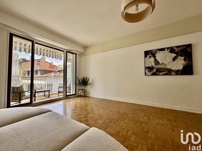 Appartement - 96 m² - 3 pièces