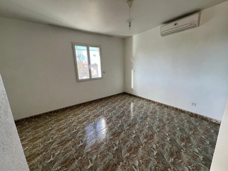 Maison - 250 m² - 9 pièces