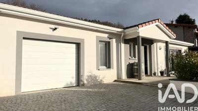 Maison - 96 m² - 5 pièces