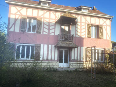Maison - 170 m² - 9 pièces