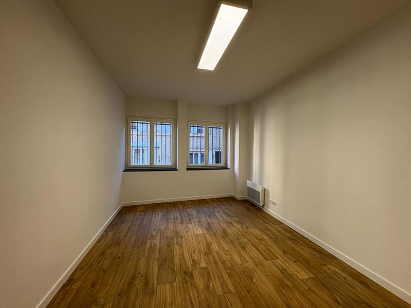 Local d'activité / Entrepôt - 16 m²