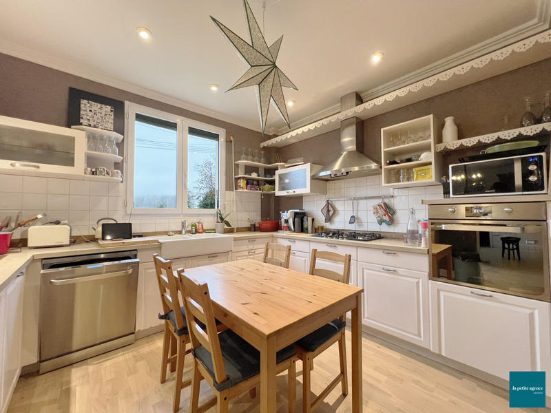 Maison ancienne - 94 m² - 6 pièces