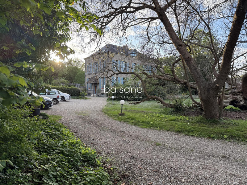 Appartement - 90 m² - 4 pièces