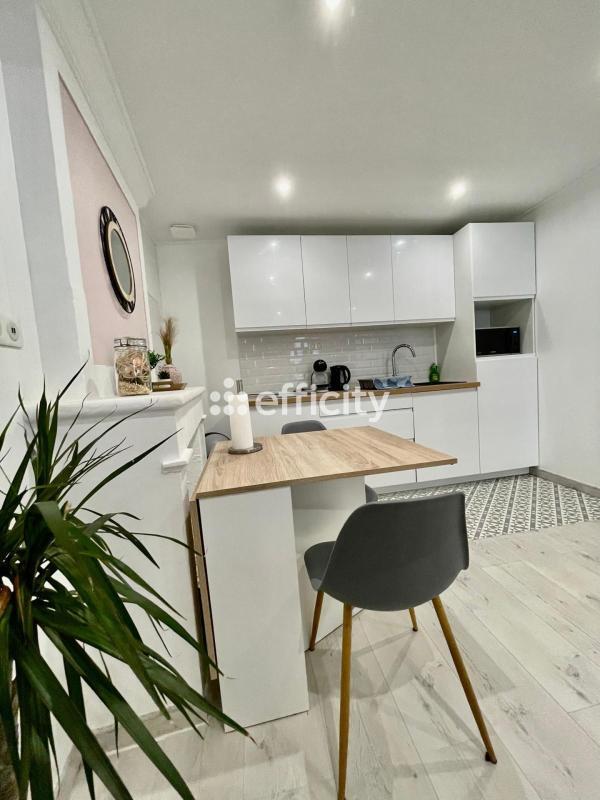 Appartement - 104 m² - 5 pièces