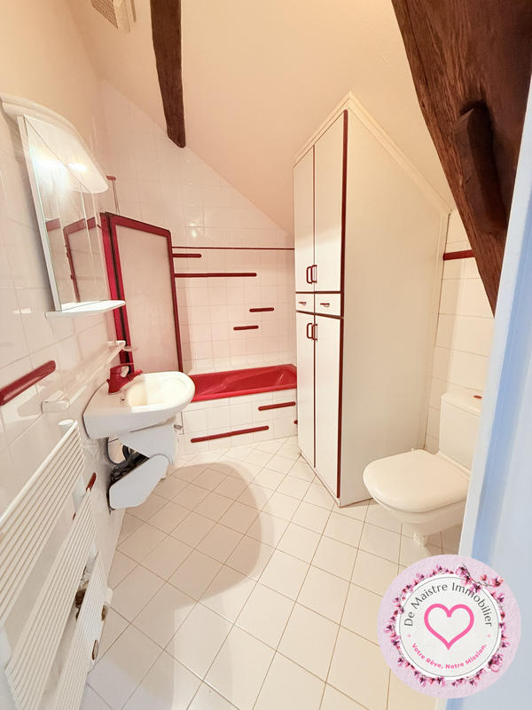 Maison - 343 m² - 13 pièces