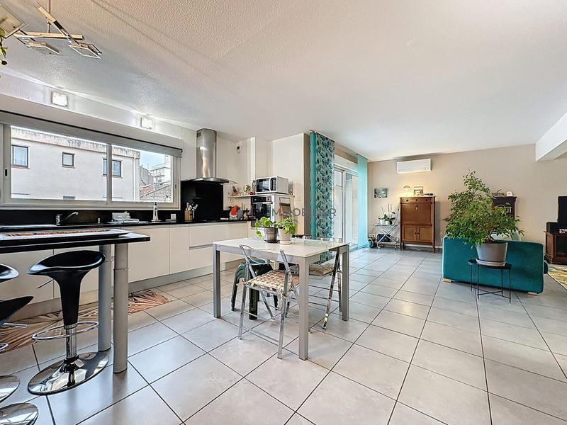 Appartement - 108 m² - 4 pièces